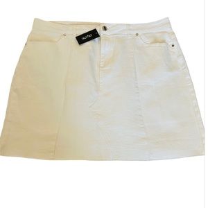 City chic ivory raw hem jean skirt size 22 XL